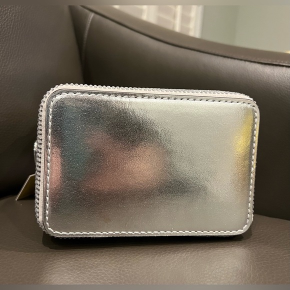 Michael Kors Sandrine Glitter Embellished Small Box
Crossbody Bag (Silver) NWT - Picture 6 of 8